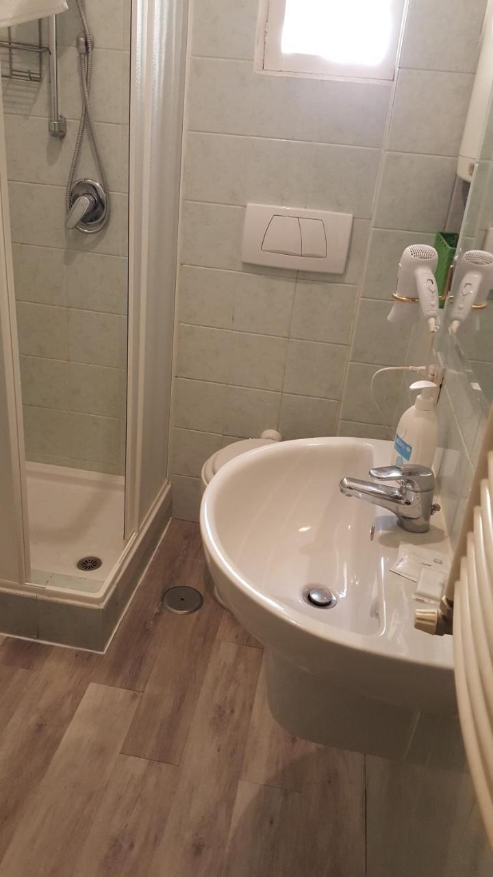 Chung cư 65 m² 2 phòng ngủ, 1 phòng tắm riêng ở Vatican Roma Ngoại thất bức ảnh